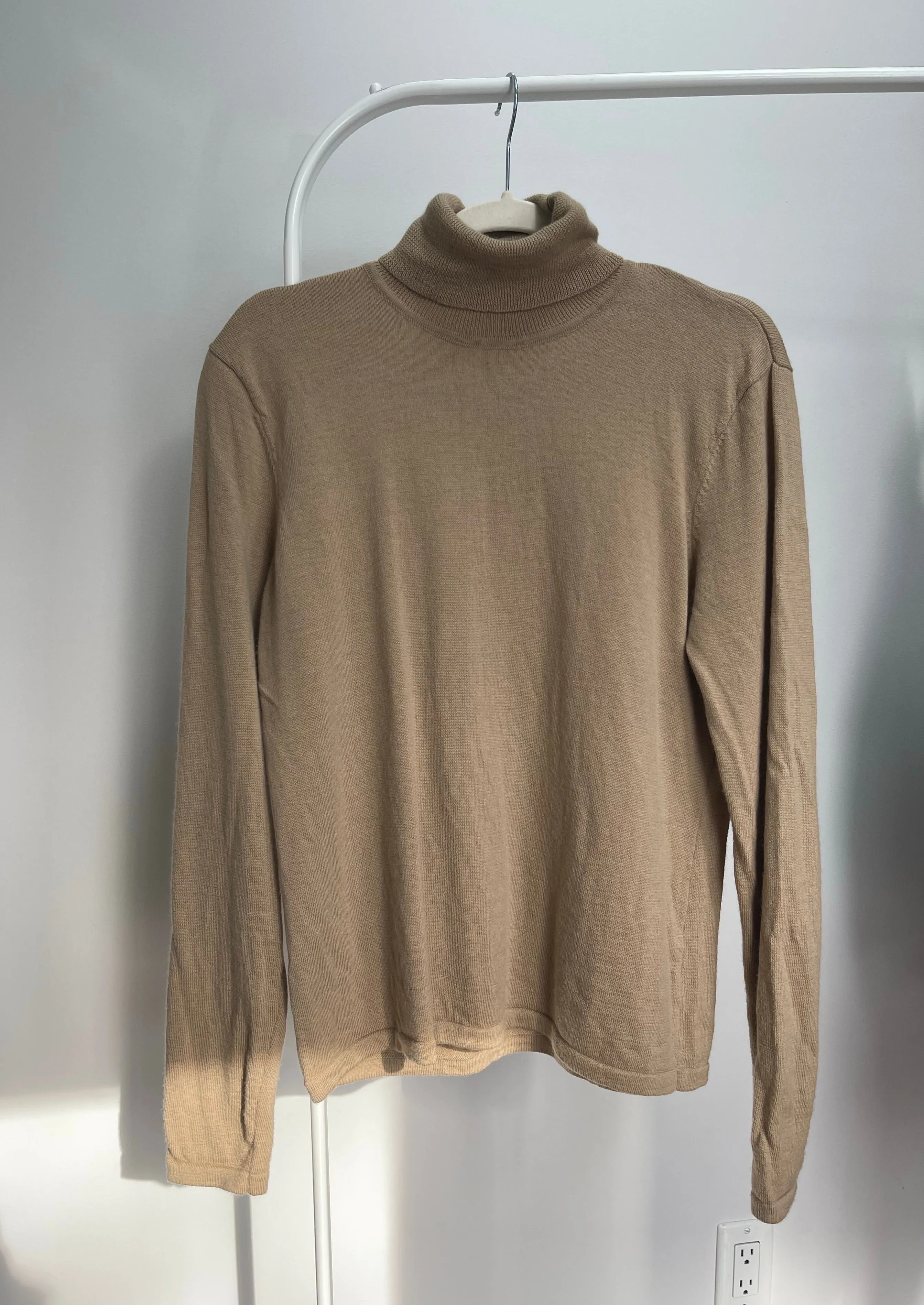 90s Essential Sandy Merino Wool Turtleneck - L/XL
