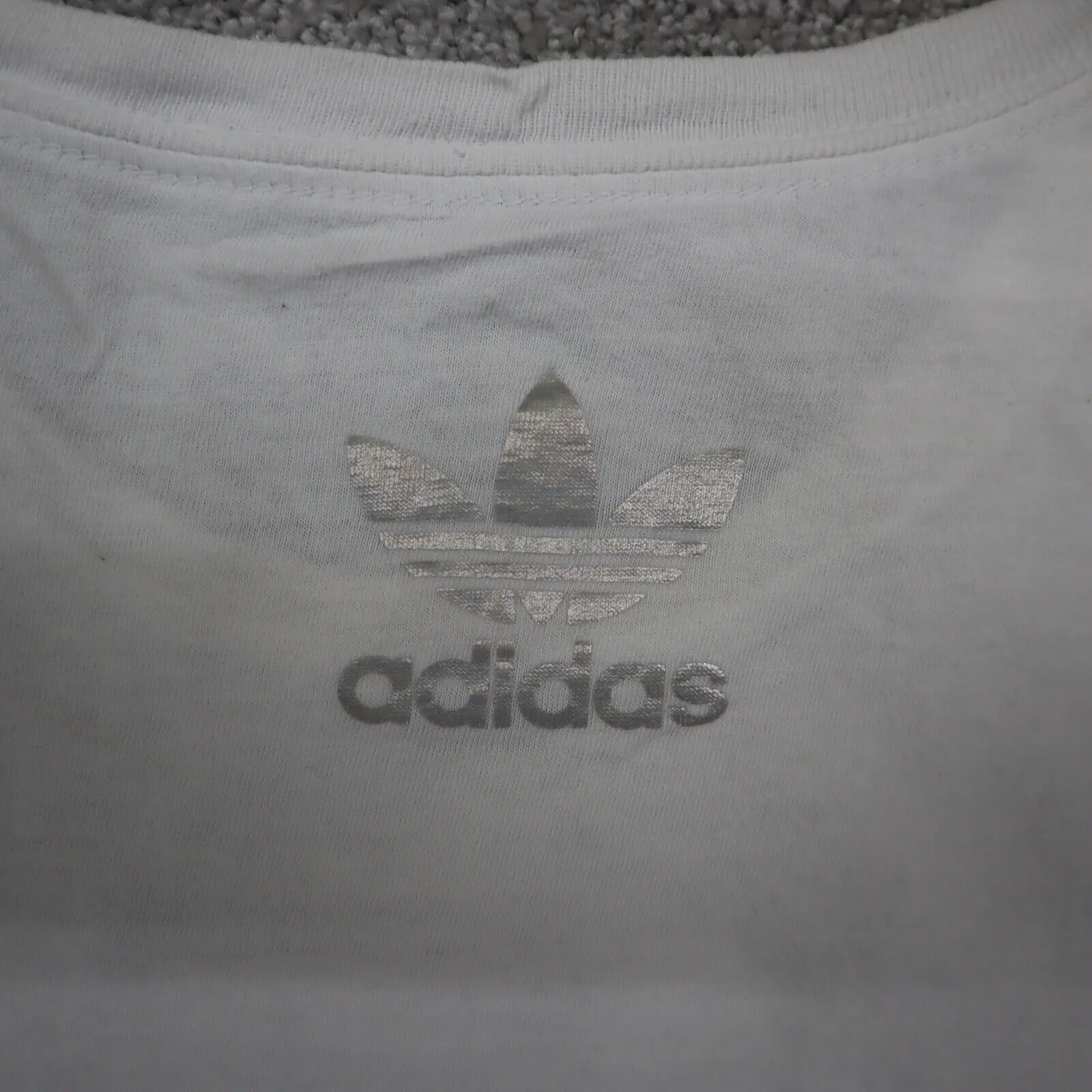 Adidas Originals T Shirt Mens White SZ M Short Sleeve Graphic Shirt Round Neck