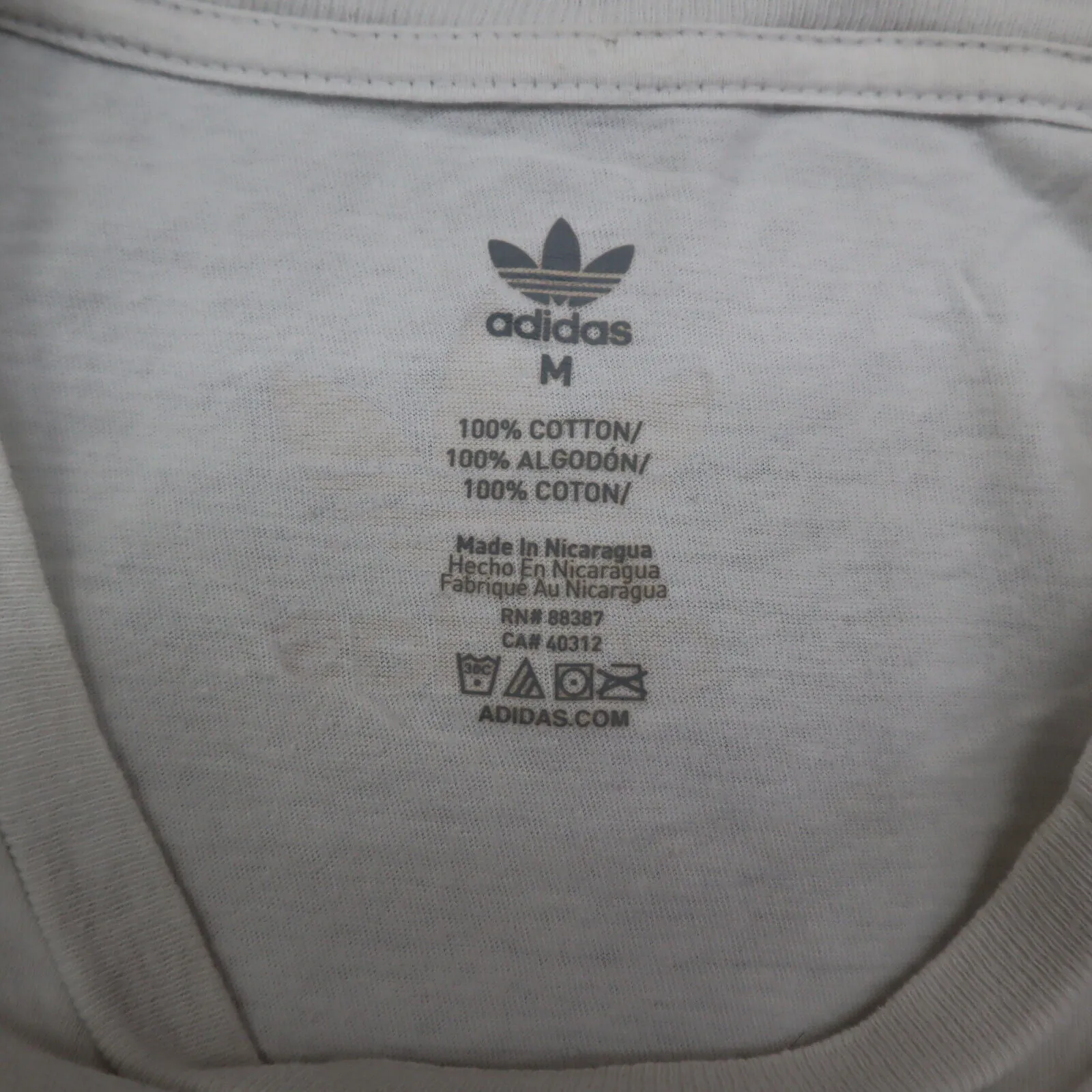 Adidas Originals T Shirt Mens White SZ M Short Sleeve Graphic Shirt Round Neck