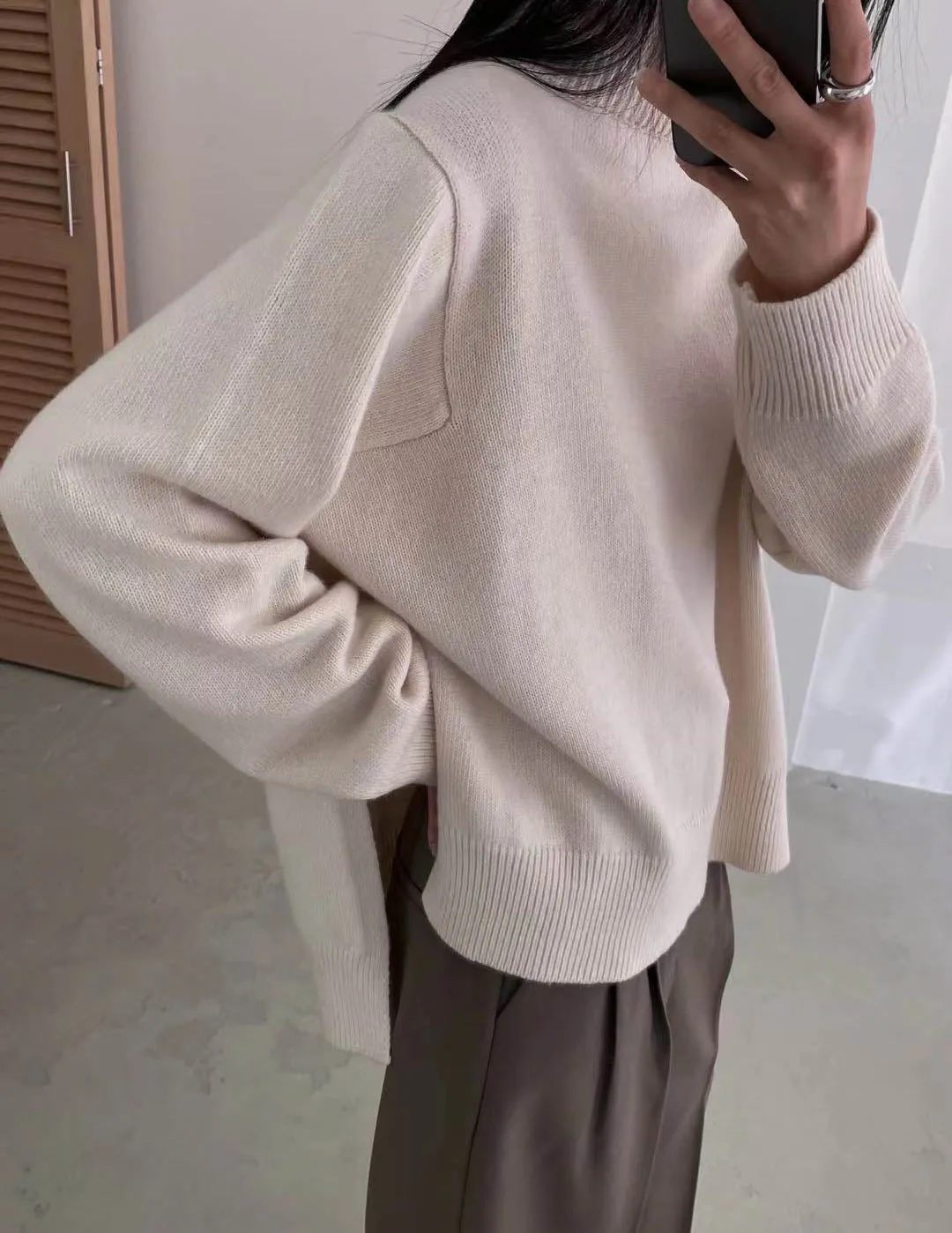 ARLES SIDE CUT TURTLENECK IVORY