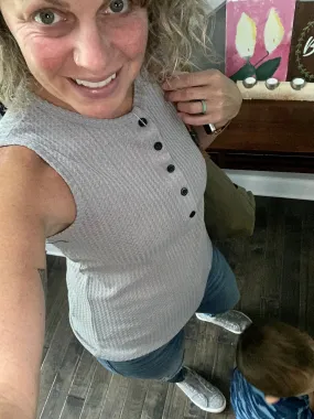 Button knit sleeveless top