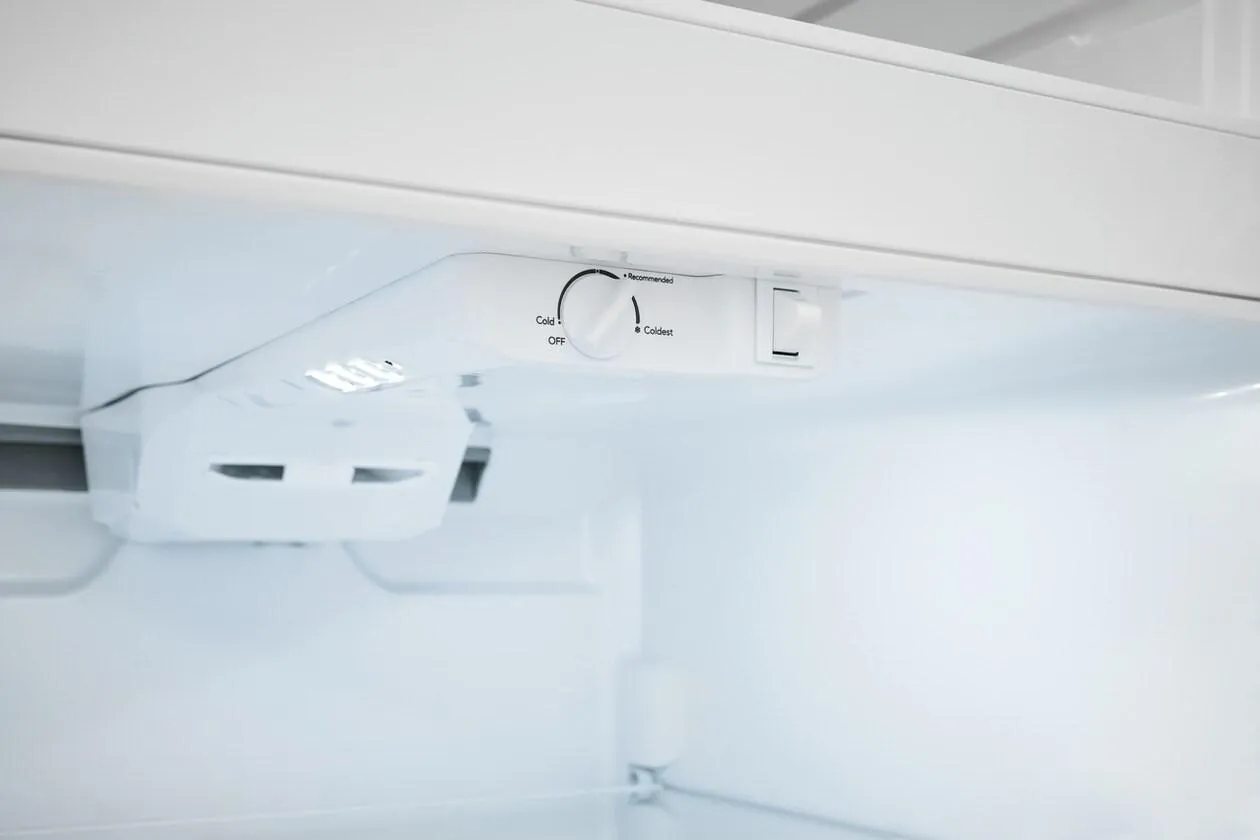 FFHT1425VV Frigidaire 13.9 Cu. Ft. Top Freezer Refrigerator