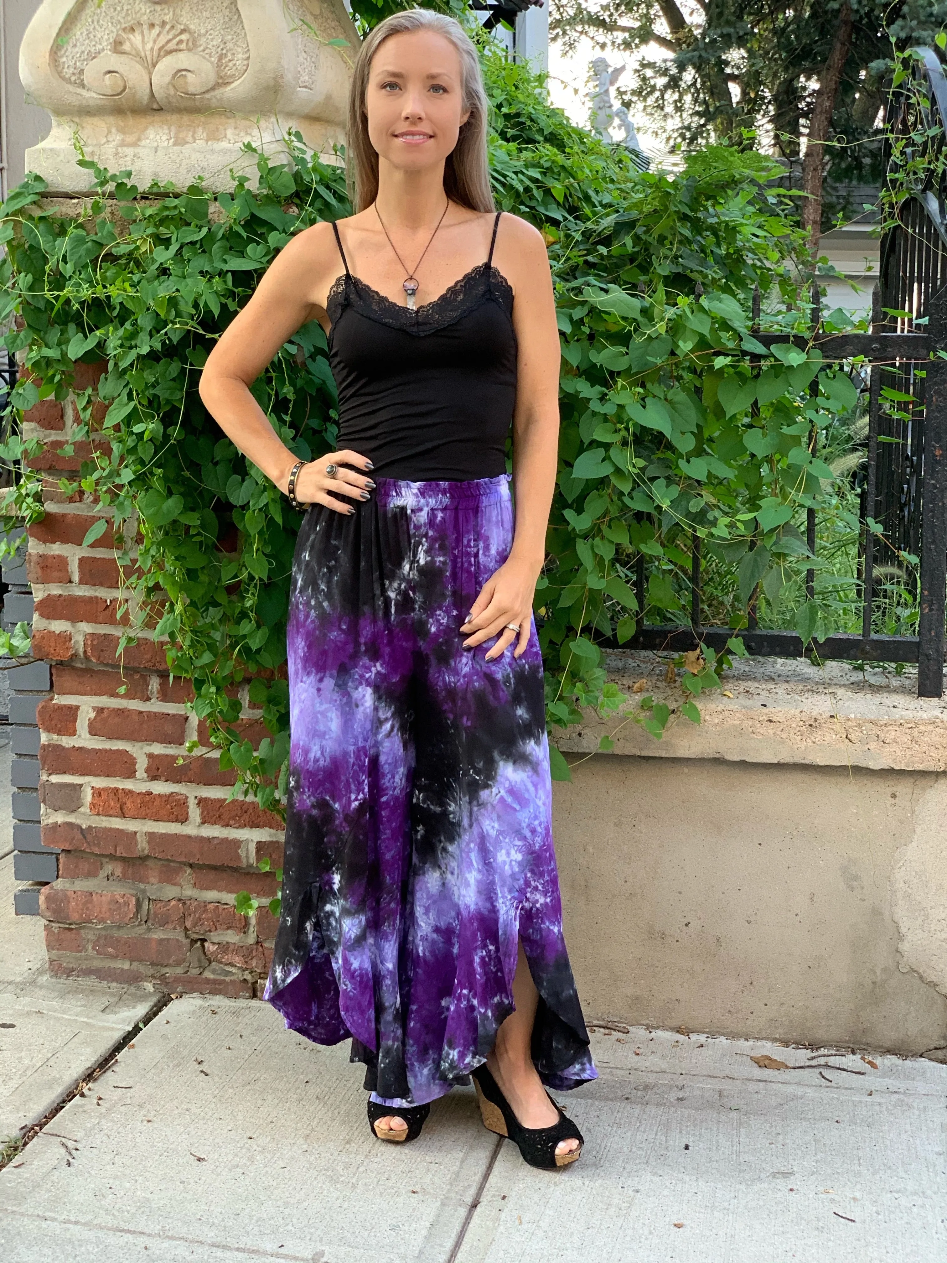Flared ruffle pants
