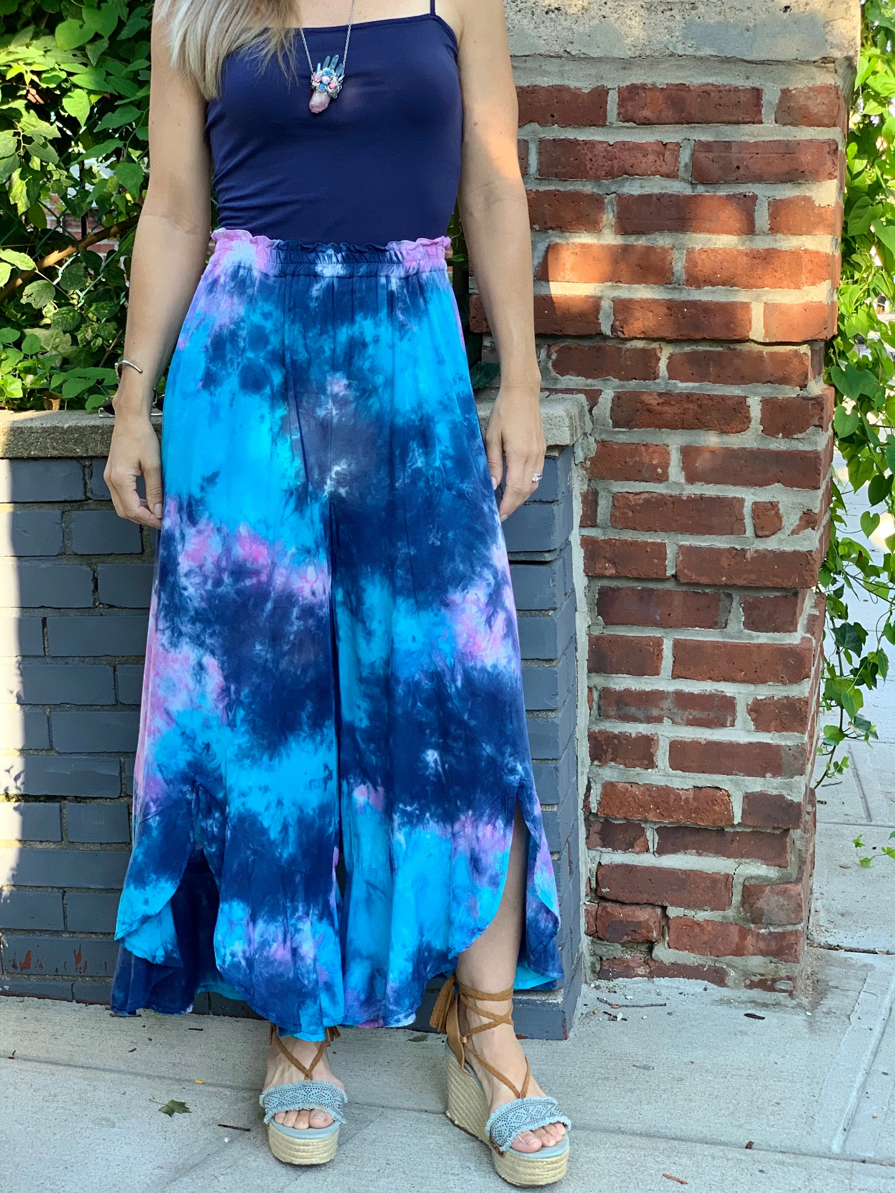 Flared ruffle pants