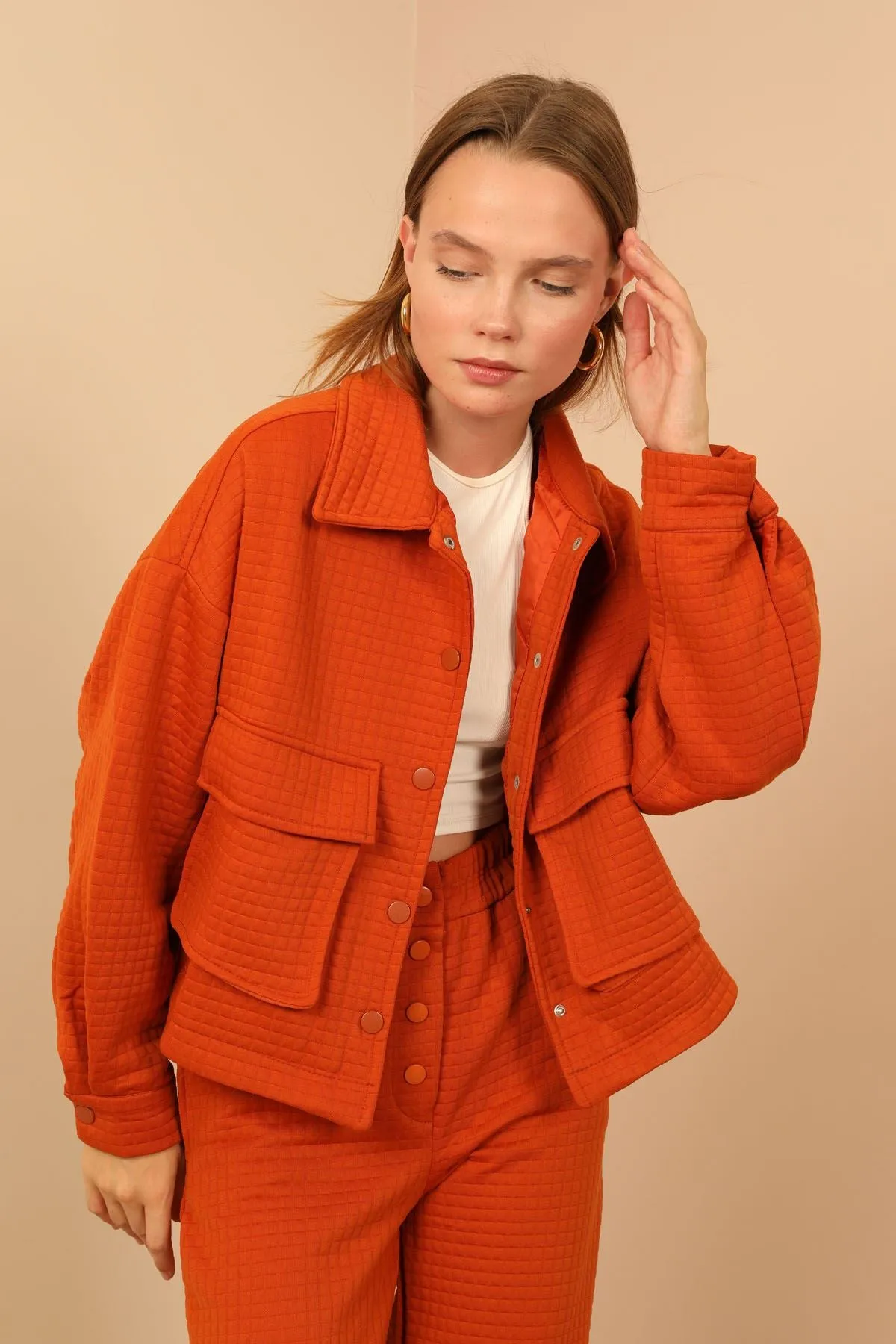 KKT Quilted Fabric Long Sleeve Shirt Collar Hip Height Oversize Button Up Women Jacket - Cinnamon  - Indianapolis