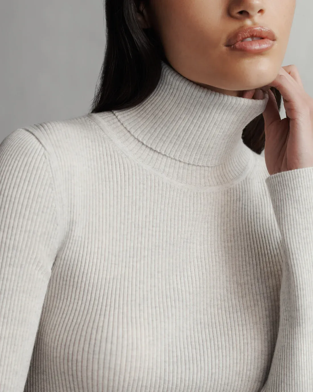 Knit Turtleneck | White Heather Grey