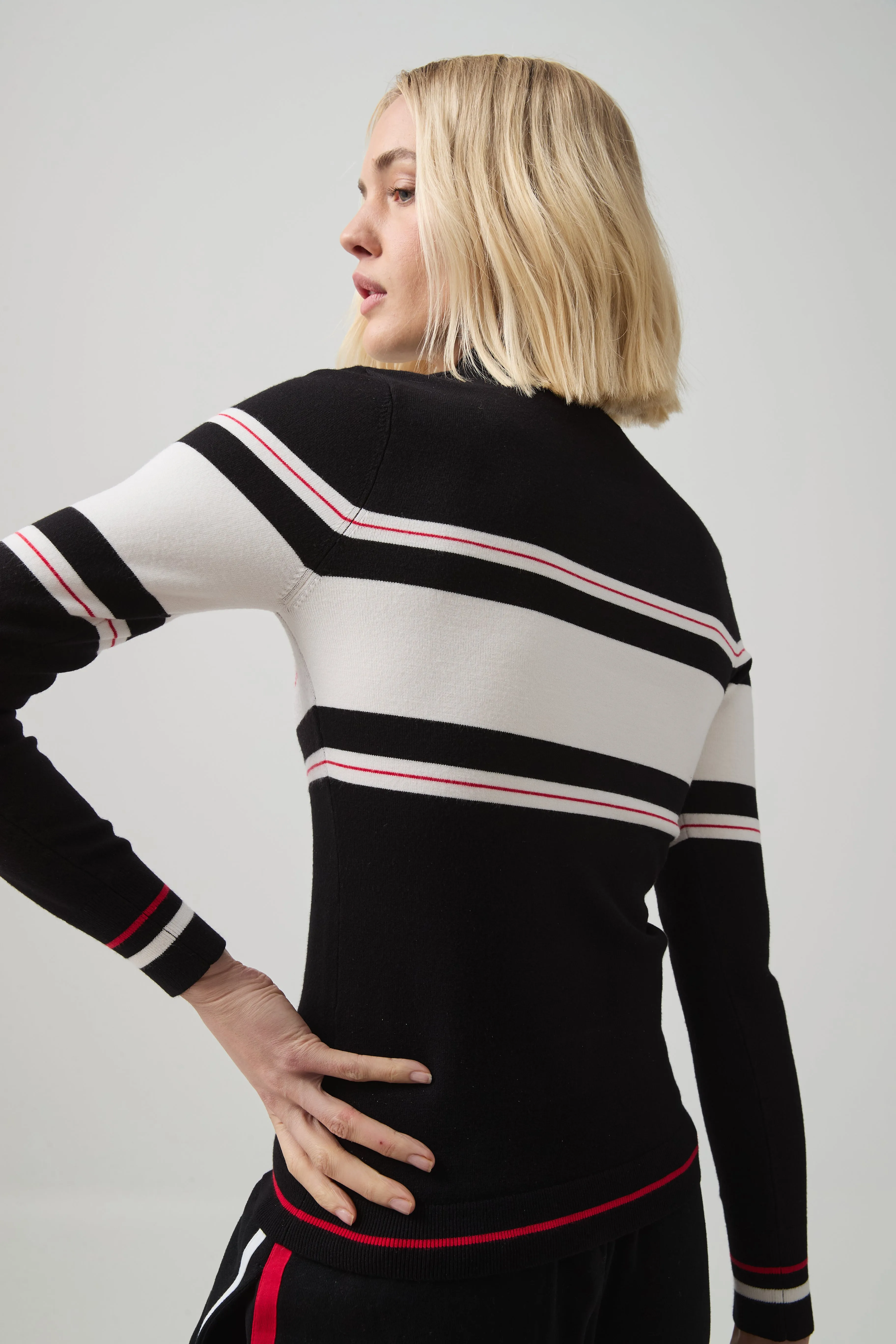 Long Sleeve Logo Knit Top 407