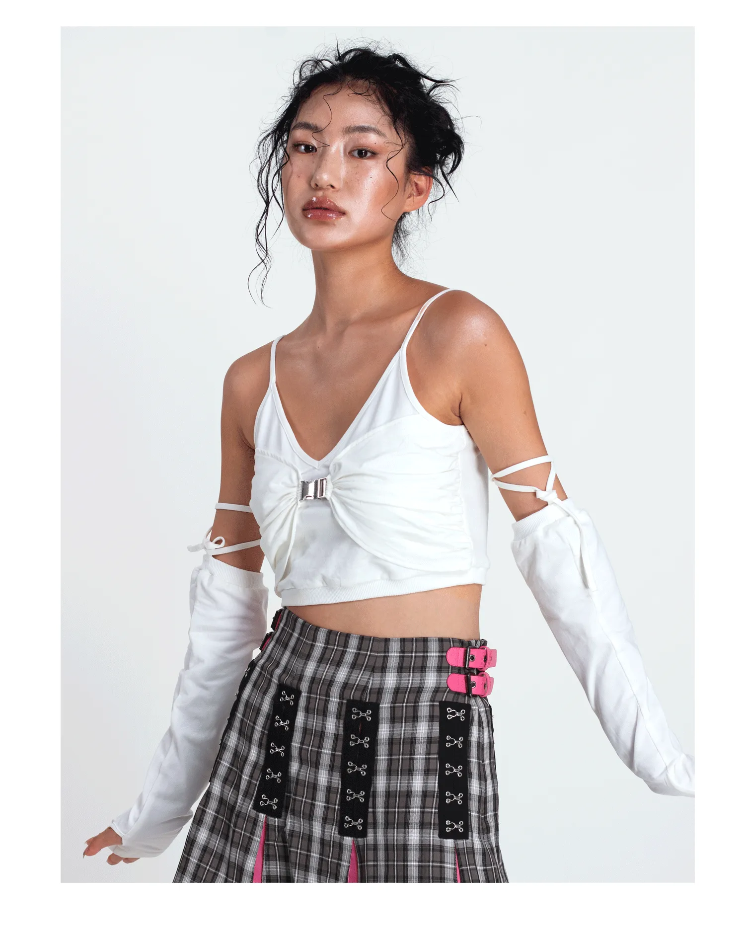 METAL BUCKLE crop top