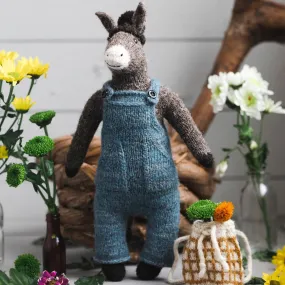 Mouche & Friends: Horacio the Donkey Yarn Set