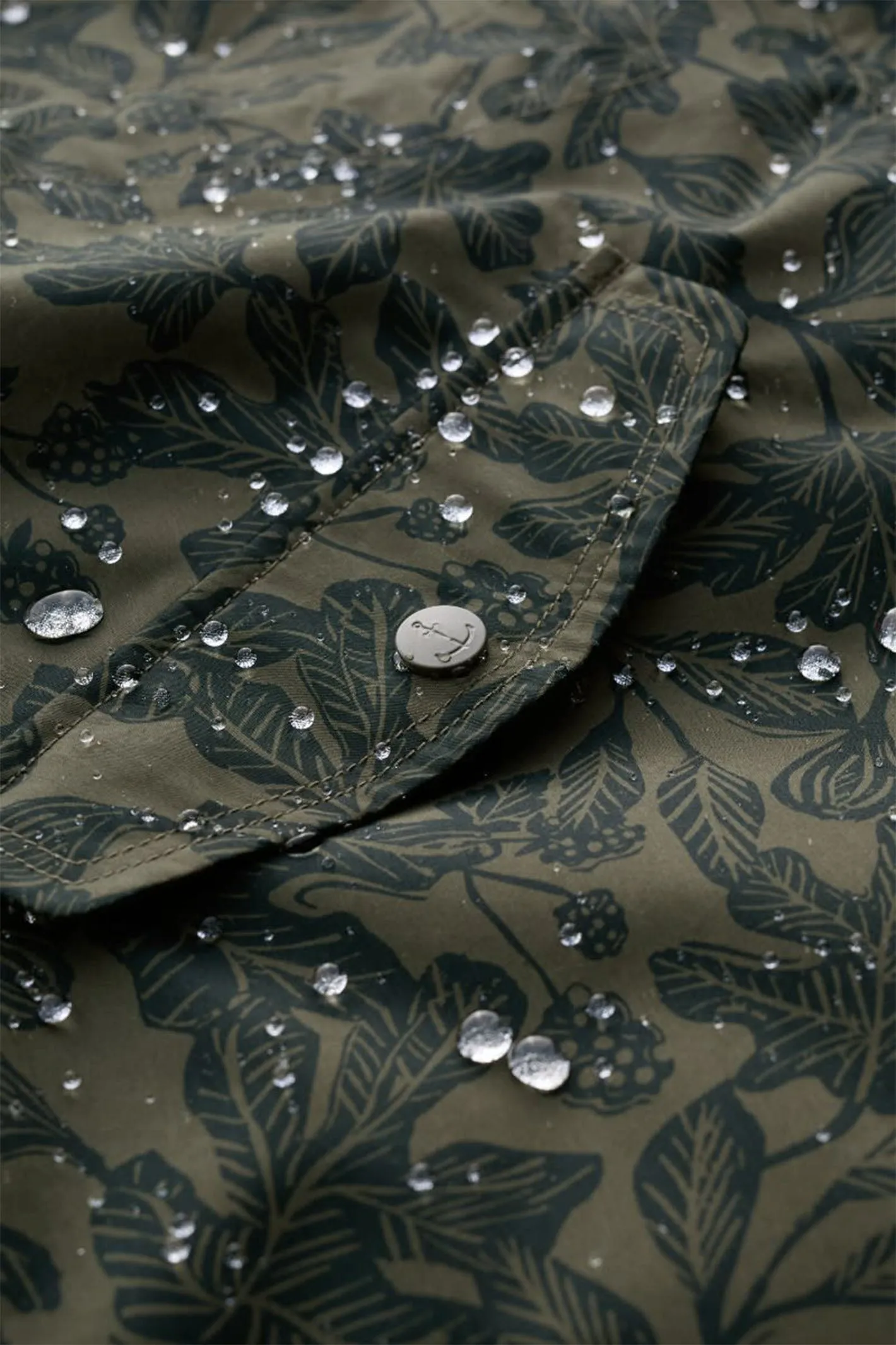 Seasalt Plant Hunter 2 Raincoat Fig Tree Lino Highland Green RN35822-32745