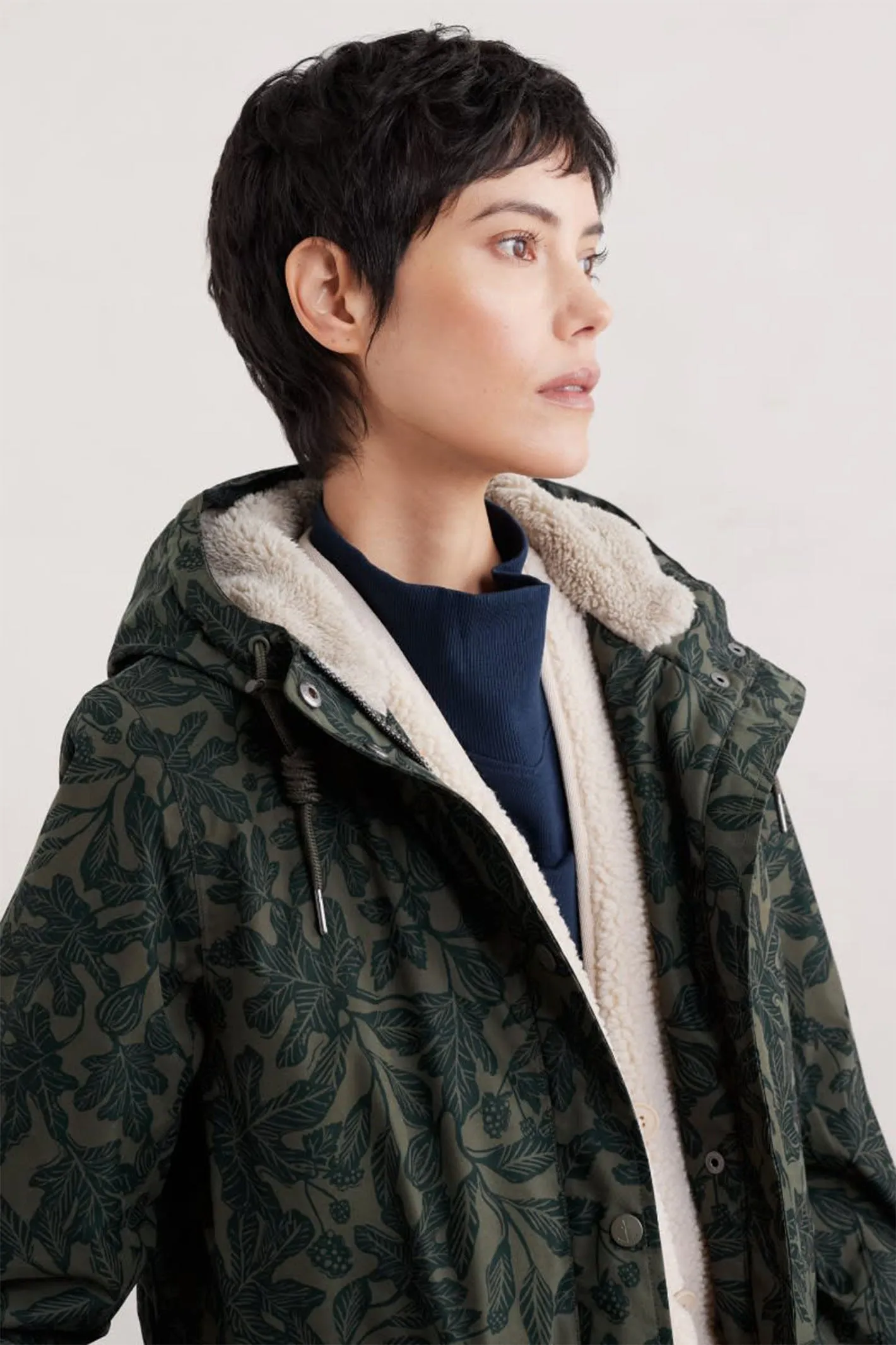 Seasalt Plant Hunter 2 Raincoat Fig Tree Lino Highland Green RN35822-32745