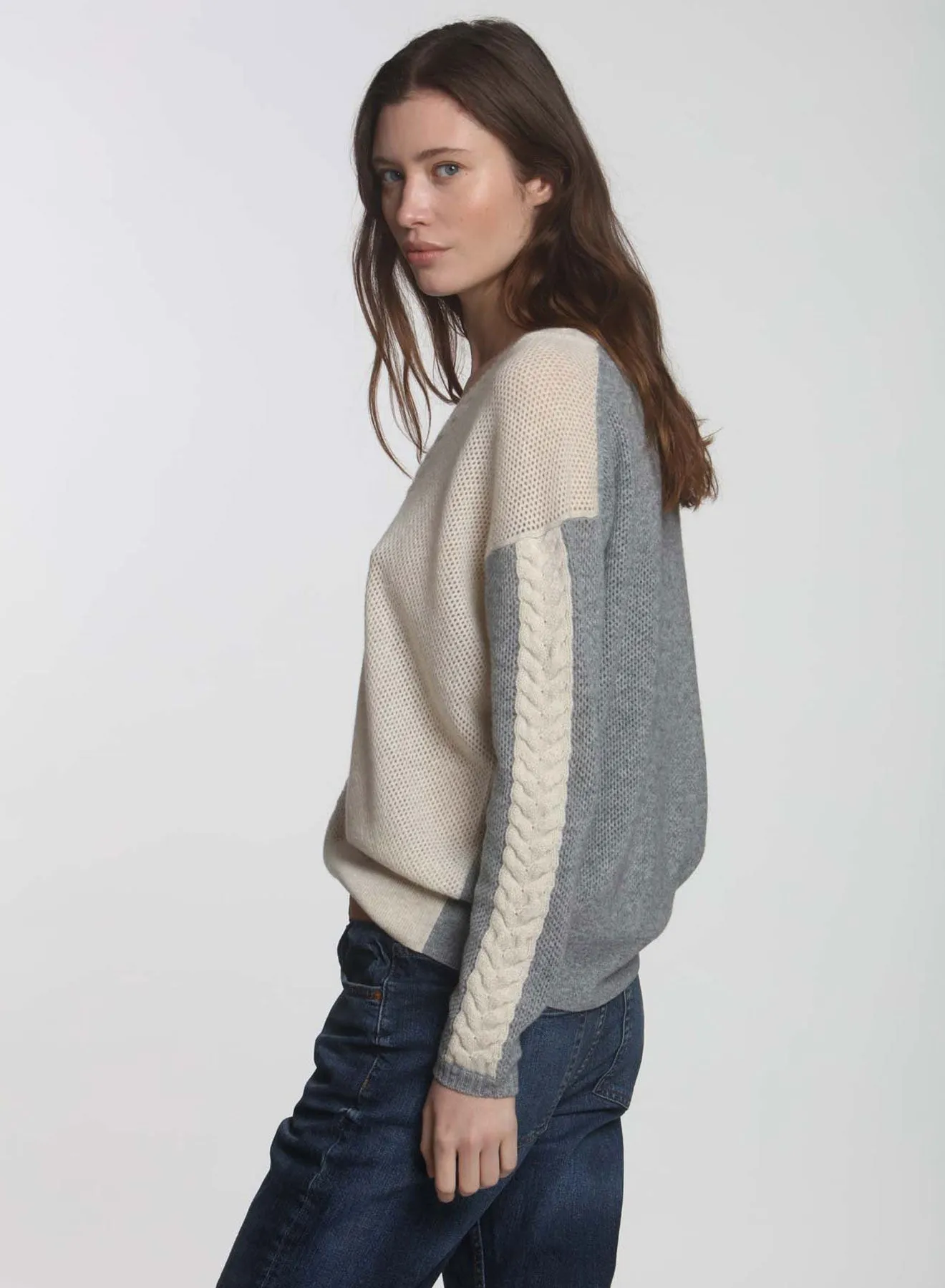 Sienna Block Vee - Ecru/grey