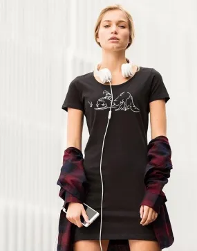 Sleepy fox t-shirt dress