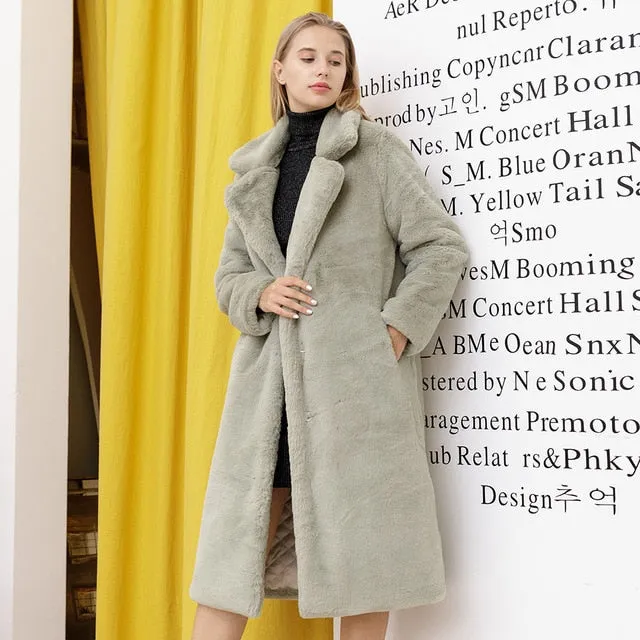 Women's Elegant Long Faux Fur Coat Loose High Quality Thick Warm Winter Vegan Fur Overcoat
