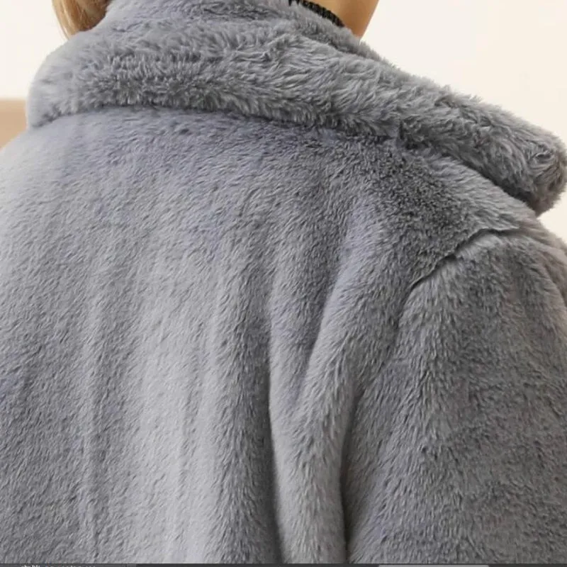 Women's Elegant Long Faux Fur Coat Loose High Quality Thick Warm Winter Vegan Fur Overcoat